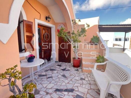 Einfamilienhaus zum Kauf 370.000 € 4 Zimmer 90 m² Municipality of Thira 847 00