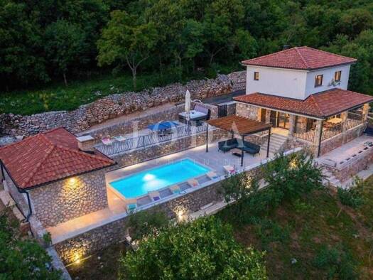 Haus zum Kauf 549.000 € 4 Zimmer 160 m² Novi Vinodolski