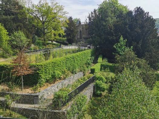 Mehrfamilienhaus zur Miete 2.100 € 4 Zimmer 115 m² frei ab 01.01.2026 Süd Stuttgart 70178