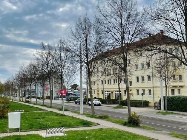 Wohnung zur Miete 418 € 3 Zimmer 69,7 m² Berliner Str. 92 Innenstadt Gera 07545