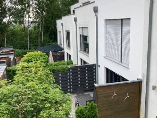 Reihenmittelhaus zur Miete 1.540 € 4 Zimmer 123 m² 108 m² Grundstück frei ab 01.12.2025 Hunsrückstraße 2j Sallern-Gallingkofen Regensburg 93057