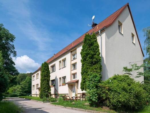 Mehrfamilienhaus zum Kauf provisionsfrei als Kapitalanlage geeignet 1 Zimmer 522 m² 1.608 m² Grundstück Lichstedt 37 a Lichstedt Rudolstadt 07407