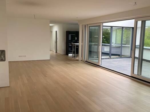 Wohnung zur Miete 1.900 € 4 Zimmer 172 m² 2. Geschoss Wernau 73249