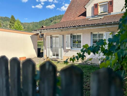 Doppelhaushälfte zum Kauf provisionsfrei 239.000 € 4 Zimmer 114,5 m² 228 m² Grundstück Schönau im Schwarzwald 79677