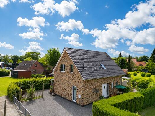 Einfamilienhaus zum Kauf 359.000 € 2 Zimmer 98,5 m² 592 m² Grundstück Neuenburg Zetel 26340