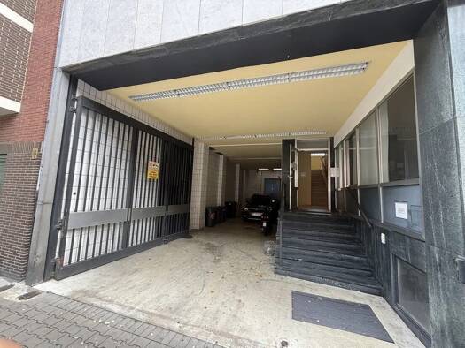 Lagerhalle zur Miete 3.360 € 410 m² Lagerfläche Stadtmitte Düsseldorf 40211
