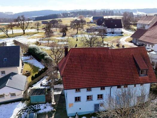 Einfamilienhaus zum Kauf 720.000 € 10 Zimmer 293 m² 537 m² Grundstück frei ab 01.09.2026 Reiselfingen Löffingen 79843