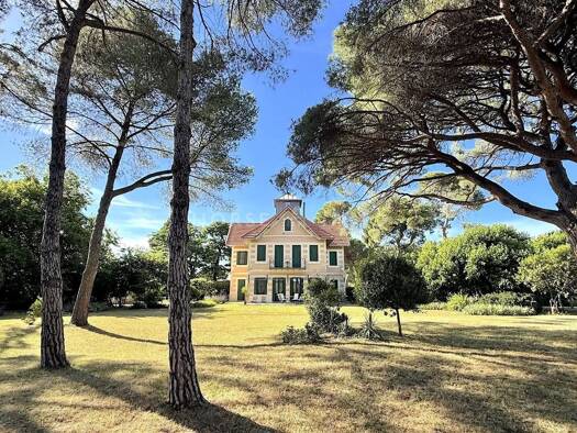 Haus zum Kauf 1.995.000 € 355 m² 10.153 m² Grundstück Centre Ville Aigues-Mortes 30220
