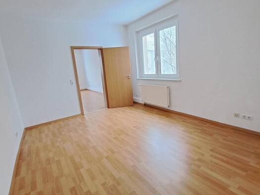 Wohnung zur Miete 370 € 2 Zimmer 57 m² 2. Geschoss frei ab sofort Blösien Merseburg 06217