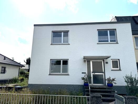 Einfamilienhaus zum Kauf provisionsfrei 699.000 € 6 Zimmer 214 m² 457 m² Grundstück Hochheim 65239