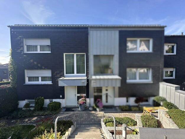 Doppelhaushälfte zum Kauf 240.000 € 6 Zimmer 150 m² 508 m² Grundstück Meschede 59872