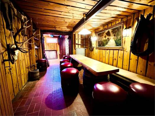 Einfamilienhaus zum Kauf 6 Zimmer 350 m² 2.500 m² Grundstück frei ab sofort Oberbexbach Bexbach 66450