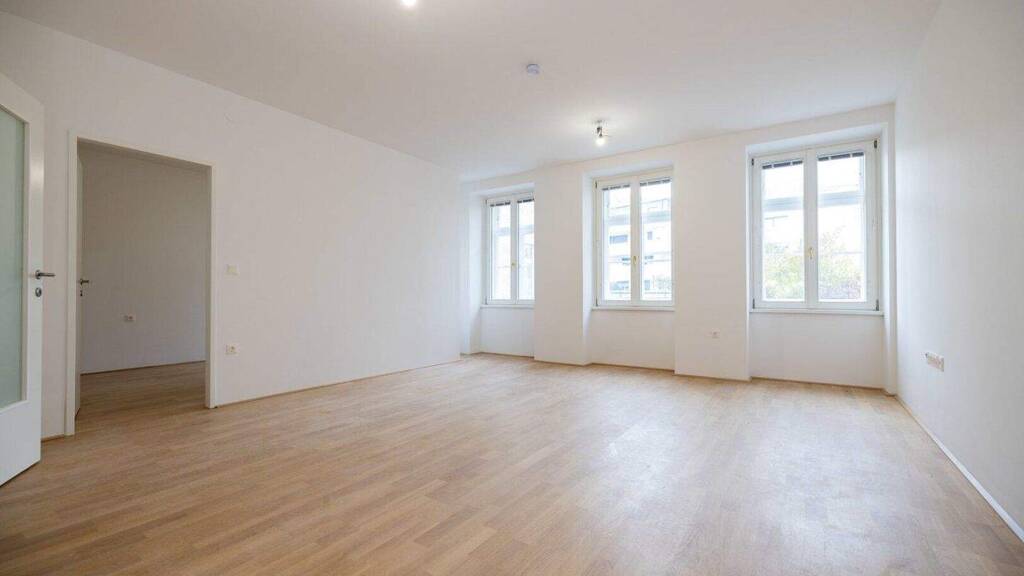 Wohnung zur Miete 866 € 2 Zimmer 61,8 m² EG frei ab 01.06.2026 Komarigasse Wiener Neustadt 2700