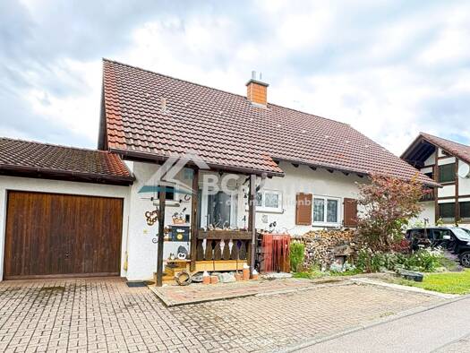 Einfamilienhaus zum Kauf 520.000 € 5,5 Zimmer 146 m² 395 m² Grundstück Jestetten 79798