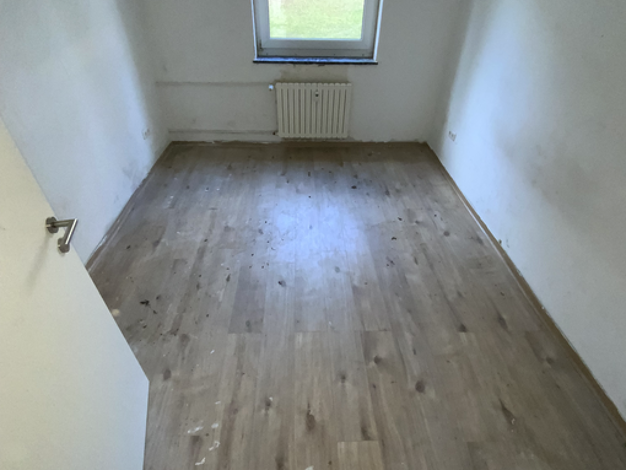 Wohnung zur Miete 299 € 3 Zimmer 68 m² 1. Geschoss Stormstraße 12 Geisweid Siegen 57078