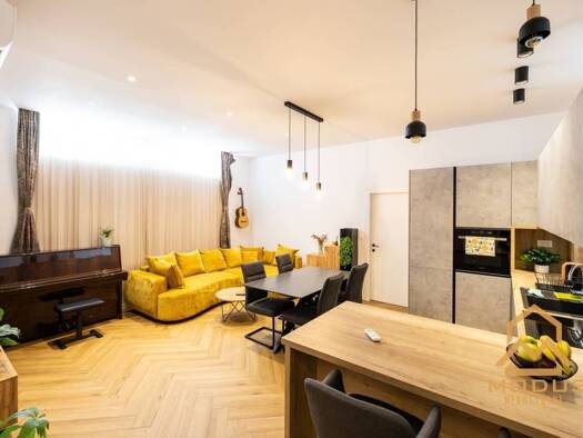 Einfamilienhaus zur Miete 1.000 € 2 Zimmer 75 m² Split 21000
