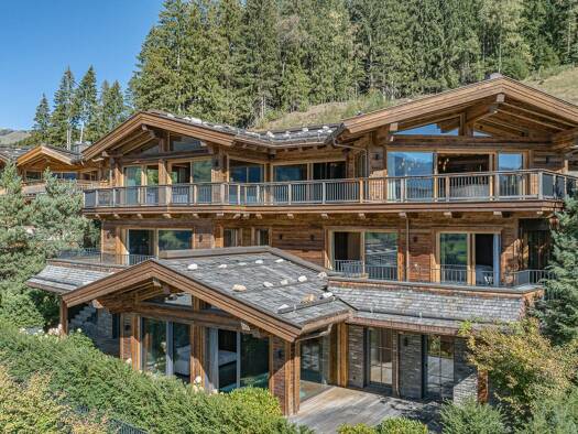 Villa zum Kauf - Erstbezug 7 Zimmer 365,7 m² 822 m² Grundstück Jochberg 6373