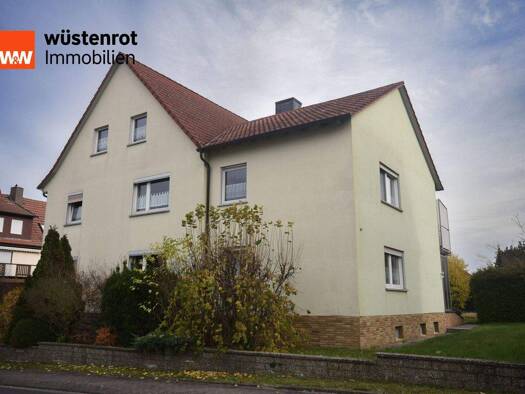 Einfamilienhaus zum Kauf 299.000 € 9 Zimmer 250 m² 1.284 m² Grundstück Angersbach Wartenberg / Angersbach 36367