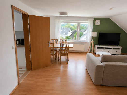 Wohnung zur Miete 600 € 1,5 Zimmer 72 m² Geschoss 2/3 frei ab 01.10.2026 Kredenbach Kreuztal 57223