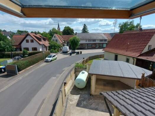 Einfamilienhaus zum Kauf 219.000 € 4 Zimmer 117 m² 178 m² Grundstück frei ab sofort Schwanfeld 97523