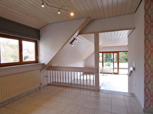 Wohnung zur Miete 1.100 € 4,5 Zimmer 137 m² 1. Geschoss Bonfelderstraße 54 Biberach Heilbronn Biberach 74078