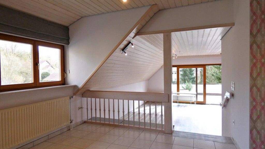 Wohnung zur Miete 1.100 € 4,5 Zimmer 137 m² 1. Geschoss Bonfelderstraße 54 Biberach Heilbronn Biberach 74078