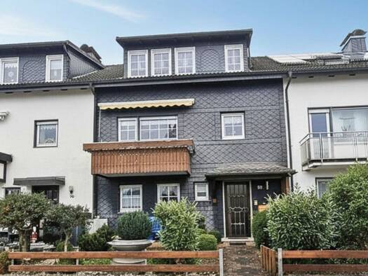Reihenmittelhaus zum Kauf 135.000 € 4 Zimmer 100 m² 275 m² Grundstück Bad Berleburg Bad Berleburg 57319