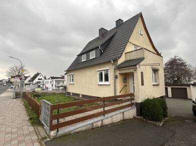 Mehrfamilienhaus zum Kauf provisionsfrei 329.900 € 7 Zimmer 164 m² 527 m² Grundstück Hannoversche Str 61 Sandershausen Niestetal 34266
