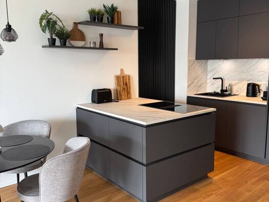 Wohnung zur Miete 1.200 € 2 Zimmer 58,5 m² Geschoss 2/3 frei ab sofort Böhlerstraße Heerdt Düsseldorf 40549