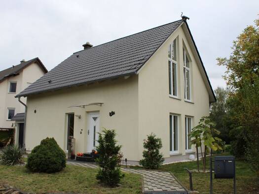 Einfamilienhaus zum Kauf 599.000 € 4 Zimmer 116,6 m² 990 m² Grundstück frei ab 01.10.2025 Weinböhla 01689
