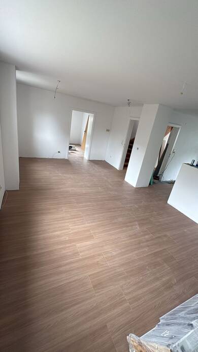 Haus zur Miete 2.190 € 5 Zimmer 140 m² 250 m² Grundstück frei ab 01.07.2025 Urbanstraße 16 Reinhausen Regensburg 93059