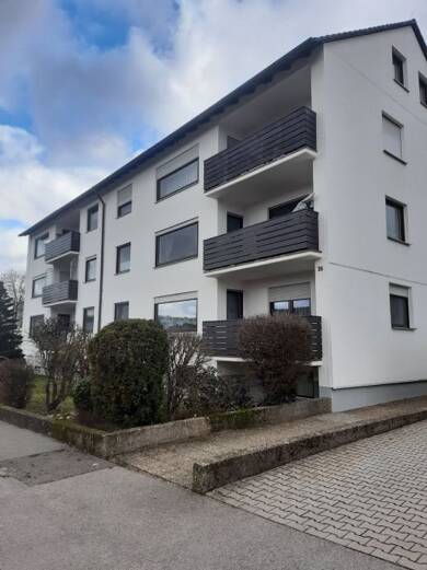 Wohnung zur Miete 900 € 4 Zimmer 108 m² Geschoss 2/3 frei ab 01.08.2025 Ulmenstr. 26 Reichenschwand Reichenschwand 91244