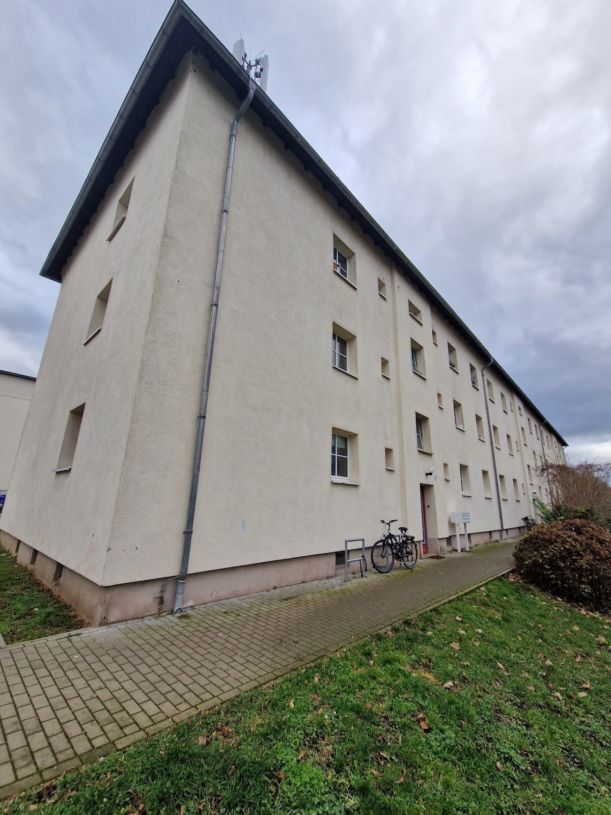 Wohnung zur Miete 289 € 2 Zimmer 42,7 m²<br/>Wohnfläche 1.<br/>Geschoss 01.02.2025<br/>Verfügbarkeit Im Brückfeld 5 Siedlung Cracau Magdeburg 39114