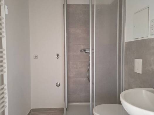 Wohnung zur Miete 300 € 2 Zimmer 53 m² EG frei ab sofort Irkutsker Straße 36 Kappel Chemnitz 09119