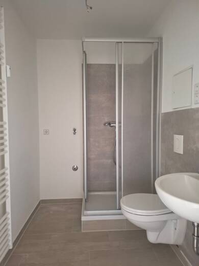 Wohnung zur Miete 300 € 2 Zimmer 53 m² EG frei ab sofort Irkutsker Straße 36 Kappel Chemnitz 09119