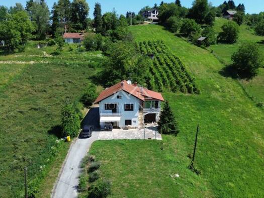 Haus zum Kauf 287.000 € 5 Zimmer 217 m² Harmica, Brdovec Brdovec