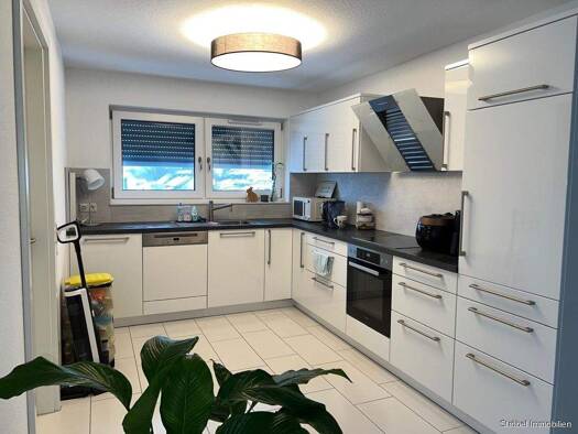 Wohnung zur Miete 920 € 3 Zimmer 86,2 m² 2. Geschoss Wörnitz 91637