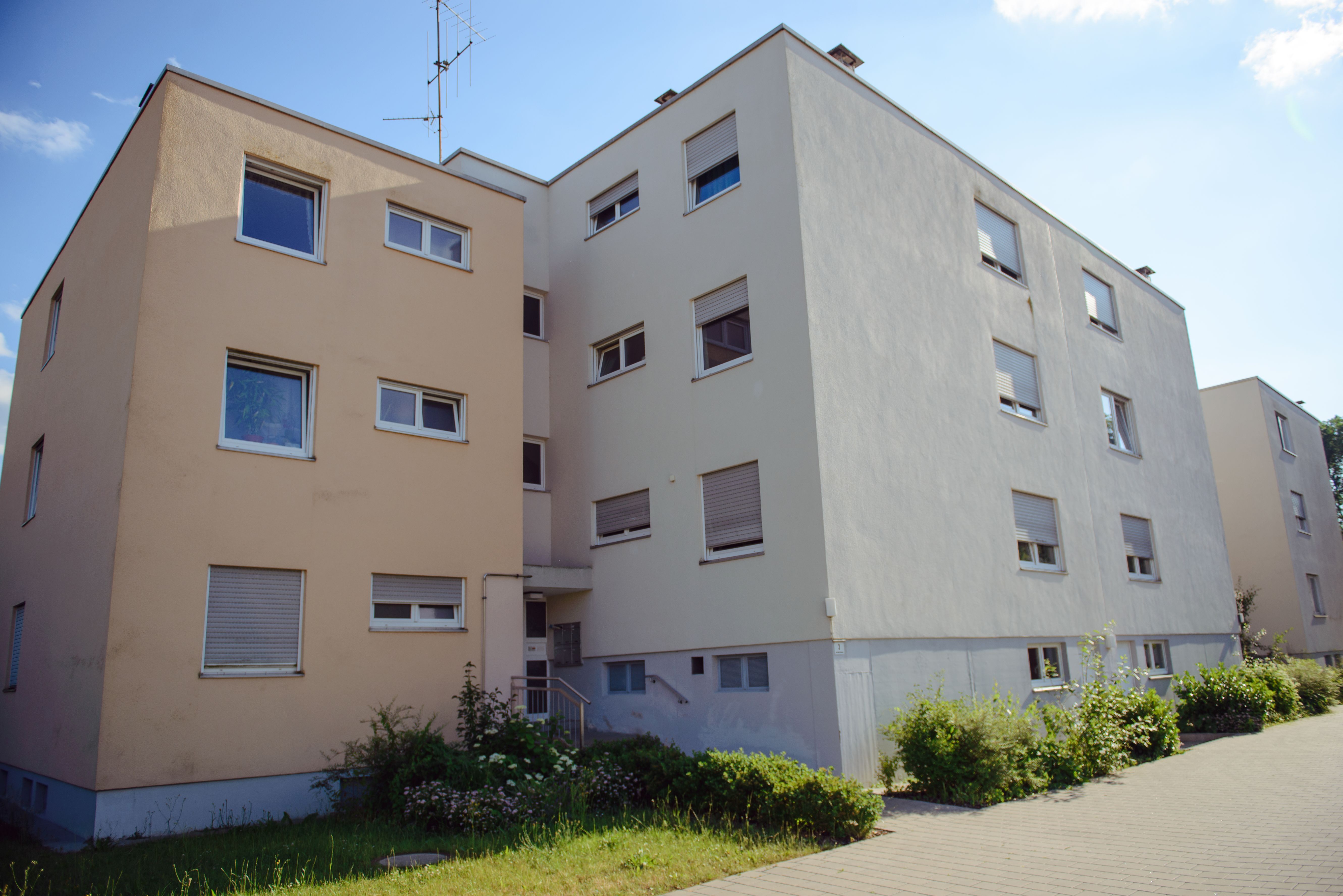 Wohnung zur Miete 339 € 2 Zimmer 66 m²<br/>Wohnfläche 1.<br/>Geschoss 01.10.2024<br/>Verfügbarkeit Am Alten Brunnen 3 Hirschau Hirschau 92242