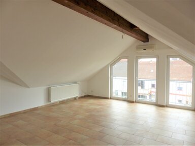 Maisonette zur Miete 570 € 2,5 Zimmer 85 m² 3. Geschoss frei ab 01.04.2025 Diefflen Dillingen/Saar 66763