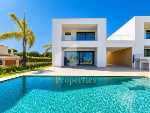 Haus zum Kauf 1.390.000 € 148 m² 401 m² Grundstück Quarteira 8125-507