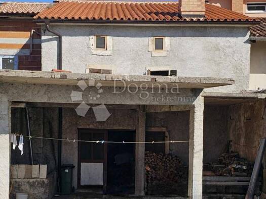 Haus zum Kauf 65.000 € 4 Zimmer 120 m² Peruski, Marcana Peruski, Kavran, Pavicini
