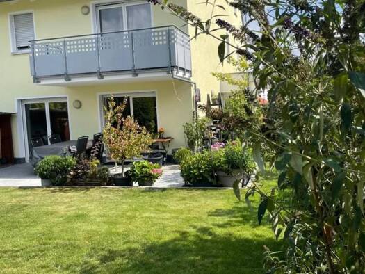 Doppelhaushälfte zur Miete 1.800 € 5 Zimmer 230 m² 400 m² Grundstück frei ab 01.01.2027 Roth Roth 91154