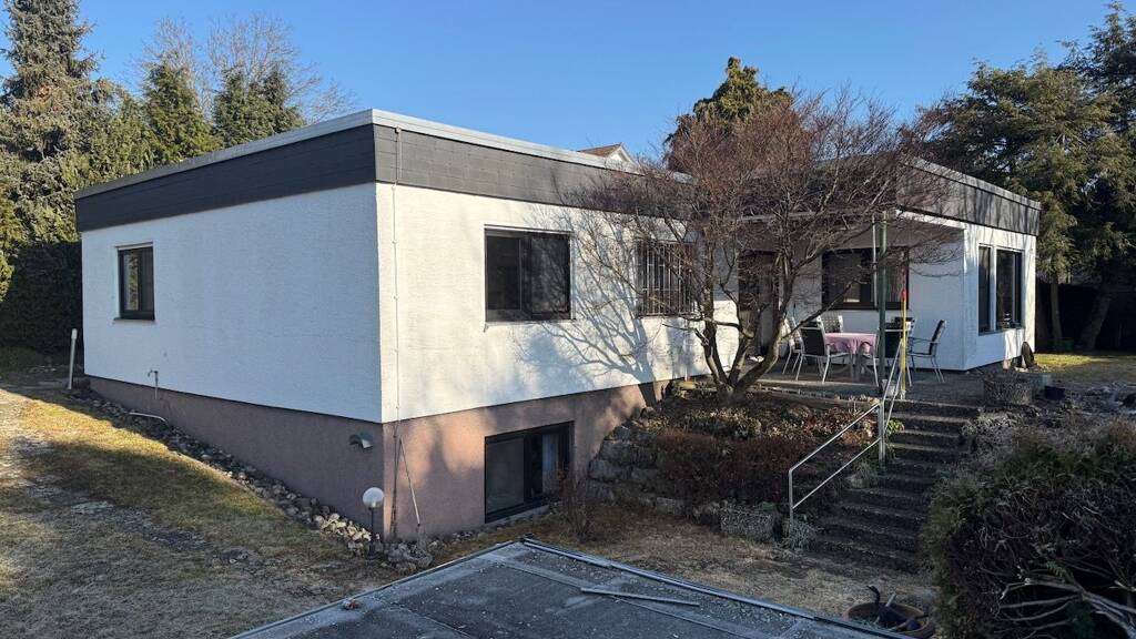 Einfamilienhaus zum Kauf provisionsfrei 735.000 € 7 Zimmer 161 m² 724 m² Grundstück Betzingen Reutlingen 72770