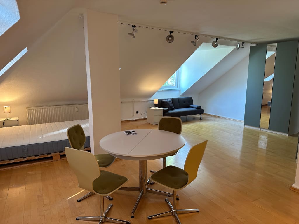 Wohnung zur Miete Wohnen auf Zeit 1.190 € 1 Zimmer 45 m²<br/>Wohnfläche 01.07.2025<br/>Verfügbarkeit Elkenbachstraße Nordend - Ost Frankfurt am Main 60316