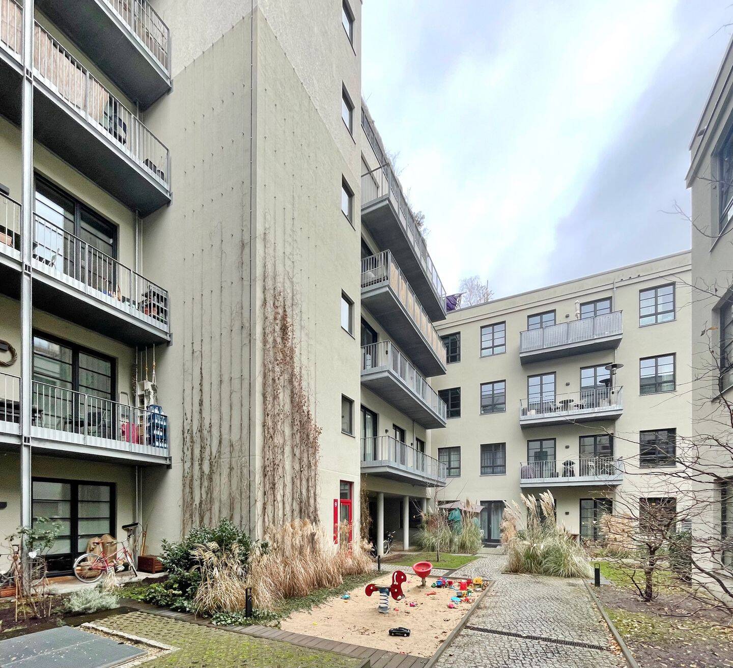 Property thumbnail 11