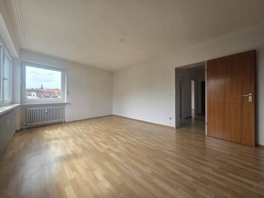 Wohnung zum Kauf 105.000 € 2 Zimmer 62 m² 3. Geschoss Scheibe Weiden in der Oberpfalz 92637