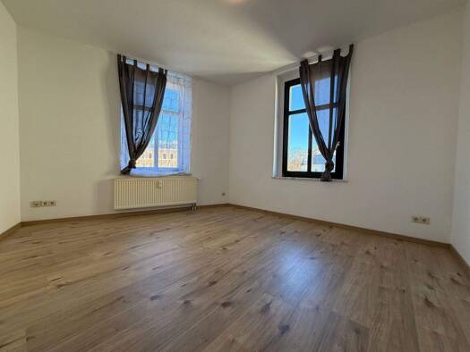 Wohnung zur Miete 400 € 2 Zimmer 54 m² frei ab sofort Lessingstraße  20 Pölbitz Zwickau 08058