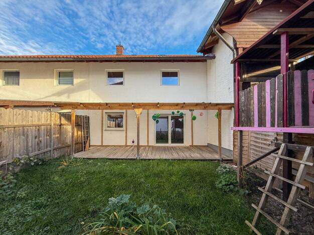 Reihenmittelhaus zum Kauf 849.000 € 5 Zimmer 175 m² 205 m² Grundstück Großkarolinenfeld 83109