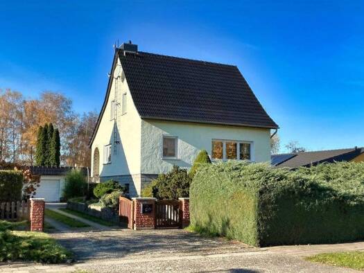 Einfamilienhaus zum Kauf 298.000 € 5 Zimmer 116 m² 1.000 m² Grundstück Roßbach 06242