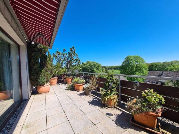 Terrassenwohnung zum Kauf provisionsfrei 340.000 € 3,5 Zimmer 92,5 m² 2. Geschoss Rahlstedt Wandsbek 22145